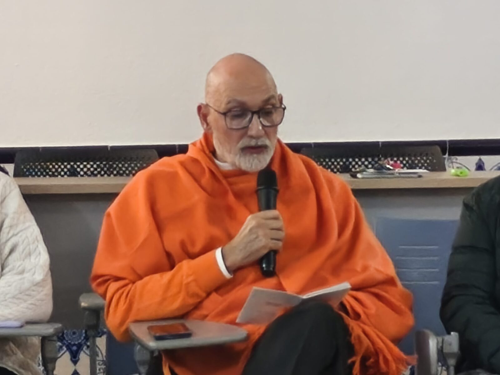 5DB37209-EA3A-463E-A51F-F992A61C7A85